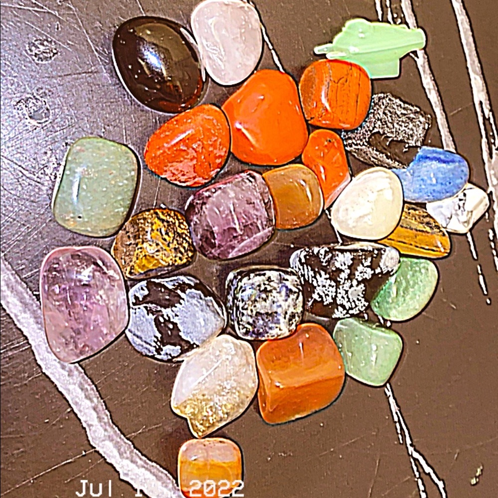 26 crystals with crystal tree